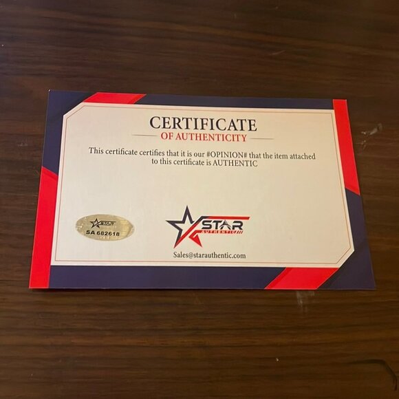 - Lebron    James and Kobe Bryant autographed 8x10 photo - Picture 2 of 2